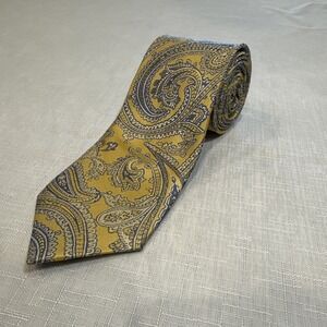 Vintage IZOD Yellow Paisley Print Silk Tie